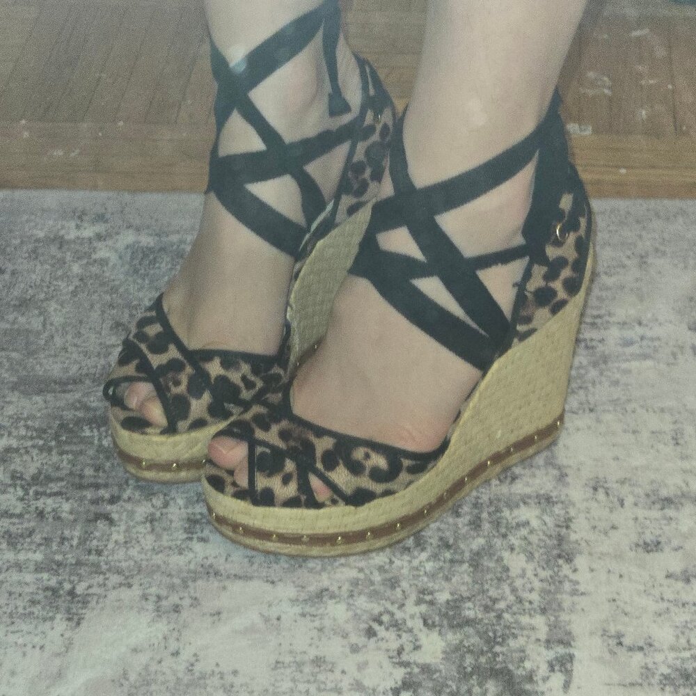Gyaru style leapard print wedges w/ ankle wrap